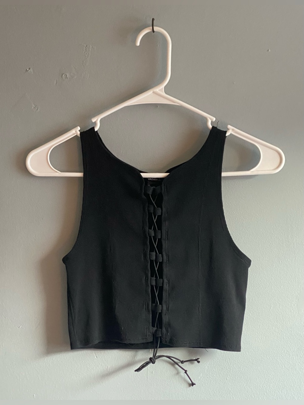 Forever 21 Black Cropped Tank